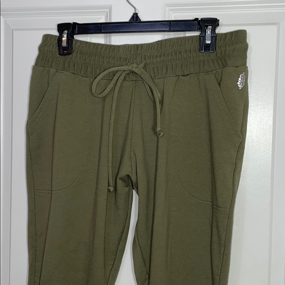 Free People Sunny Skinny Sweatpants Size Large - Picture 2 of 8